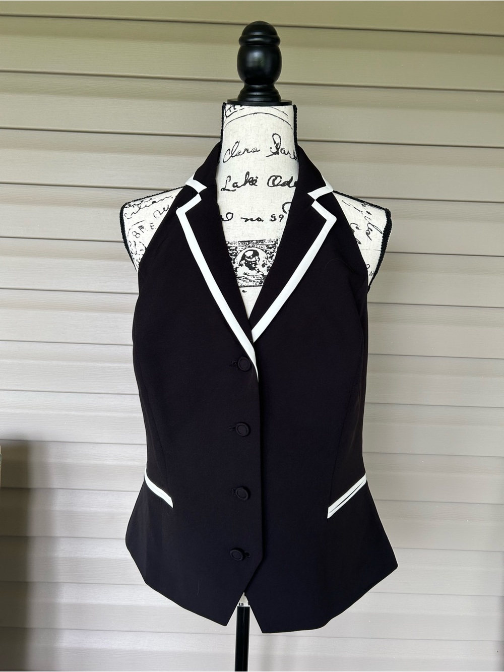 WHBM Contrast Piping Halter Vest